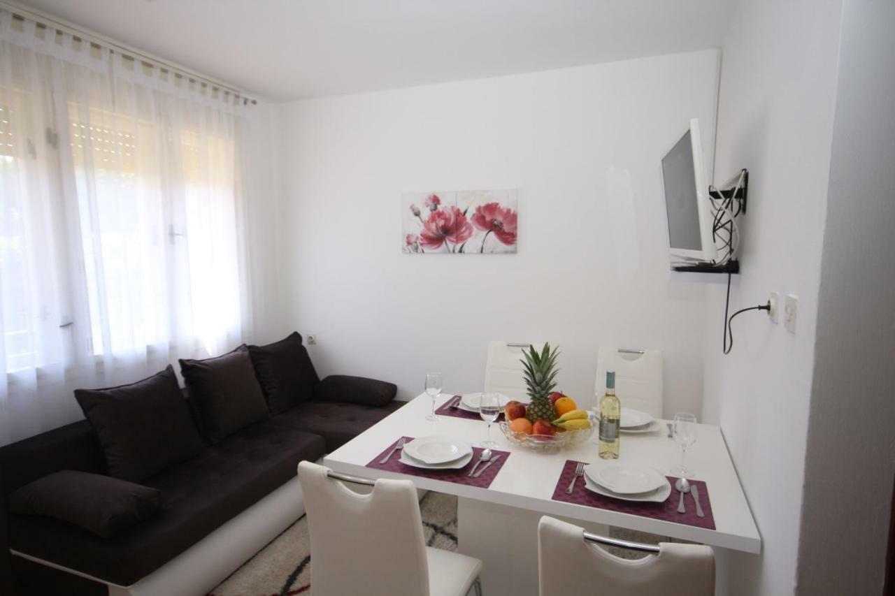 Two Bedroom Apartment, Nice Neighborhood, Free Parking, Wifi بولا المظهر الخارجي الصورة