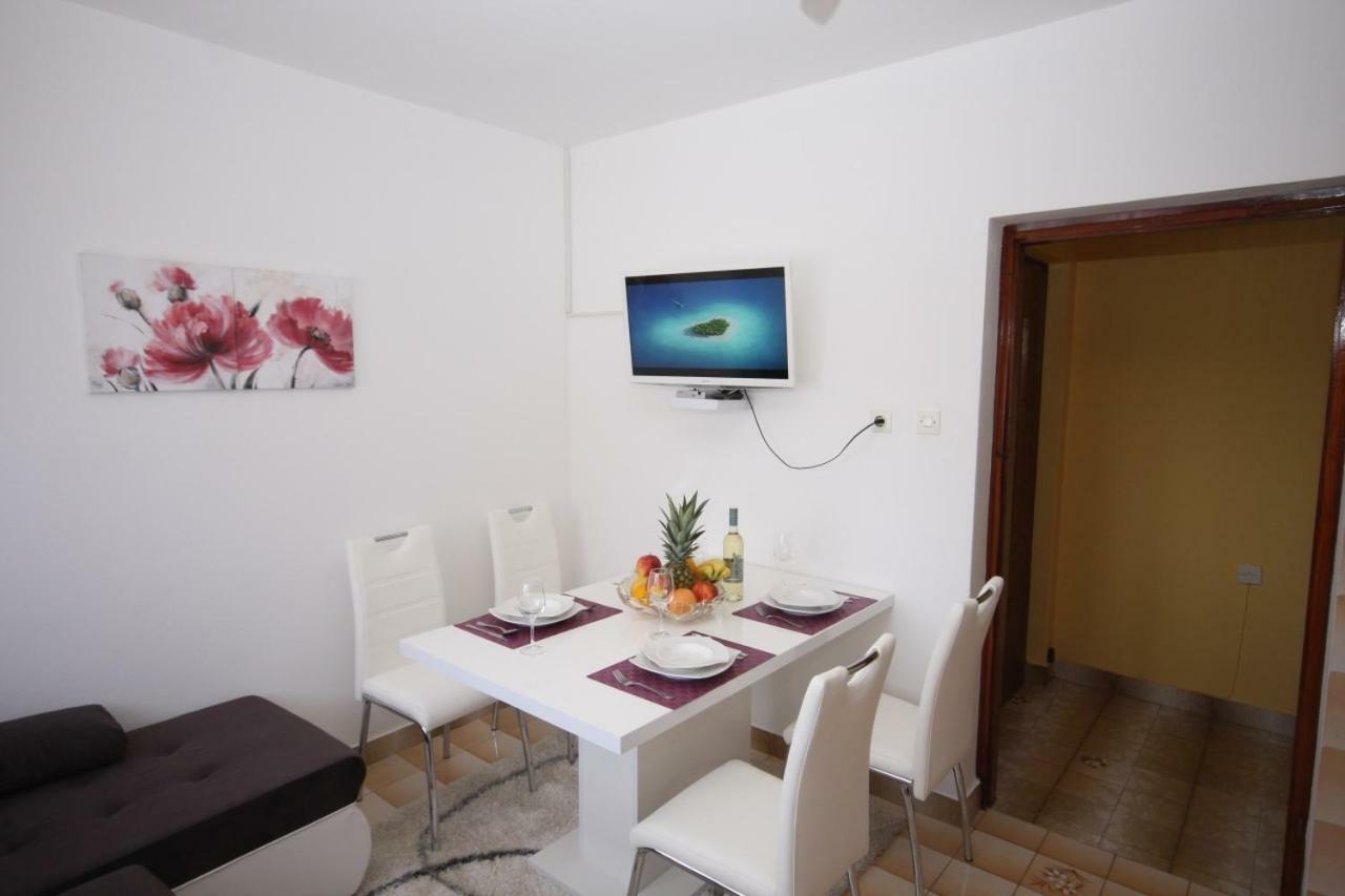 Two Bedroom Apartment, Nice Neighborhood, Free Parking, Wifi بولا المظهر الخارجي الصورة