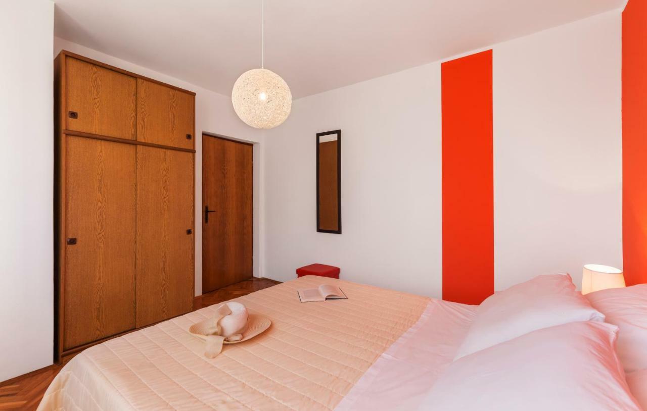 Two Bedroom Apartment, Nice Neighborhood, Free Parking, Wifi بولا المظهر الخارجي الصورة